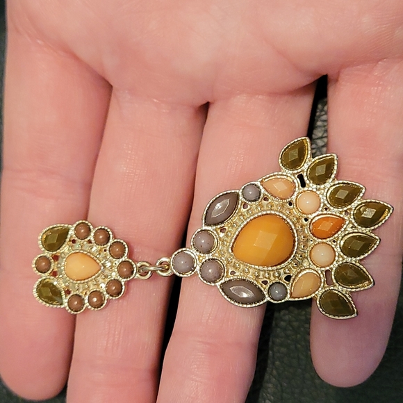 Earrings, Olive, Cream, Coral Chandelier Indian Inspired | Excellent Condition - Picture 2 of 3